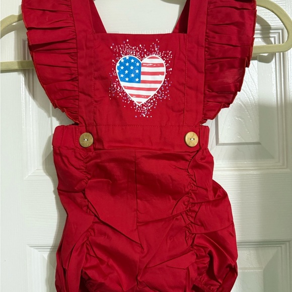 New Sweetheart Ruffle Bubble Romper - Picture 4 of 7